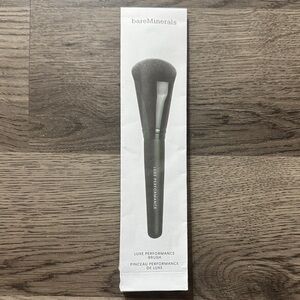 bareMinerals Luxe Performance Brush